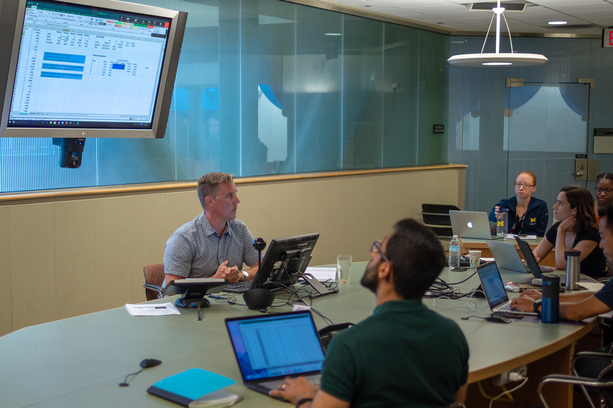 Professor Tom Braun in the classroom