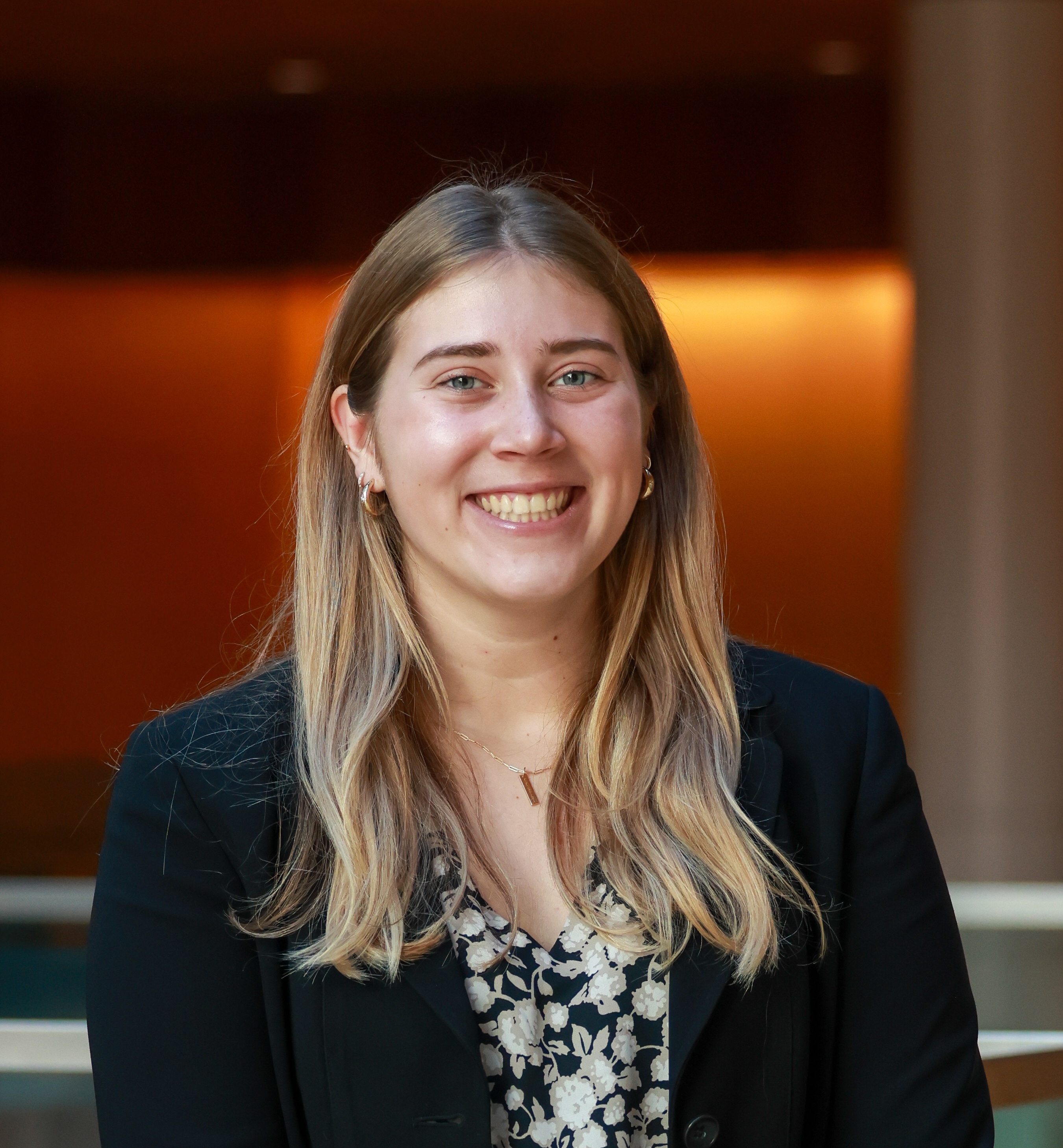 Julia Ginter-berriman headshot